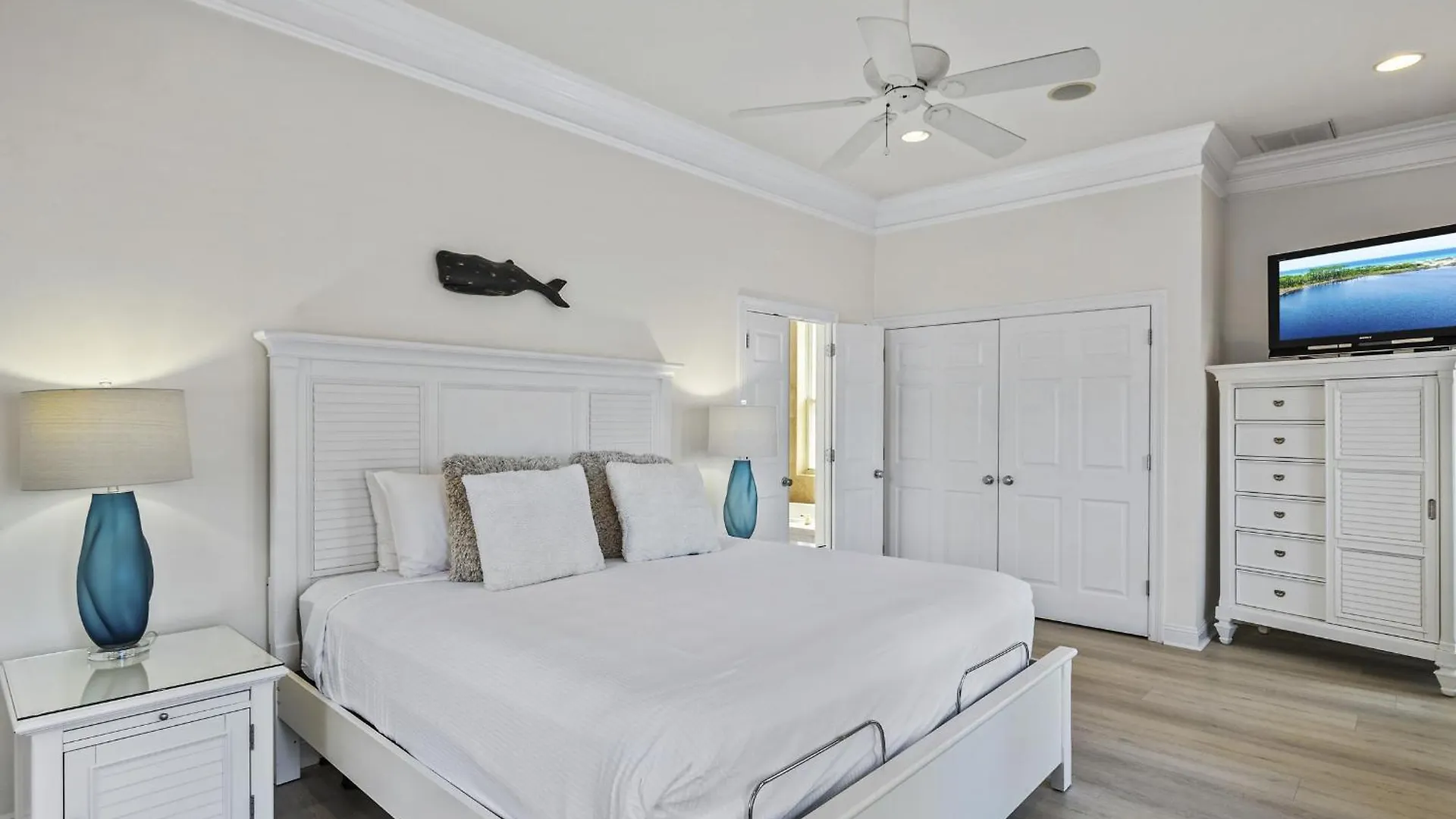 Southern Nights At Destin Pointe Resort