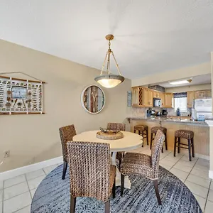 On The Gulf 403 - Is A Beautiful Front With A Great View Of The Gulf Destin